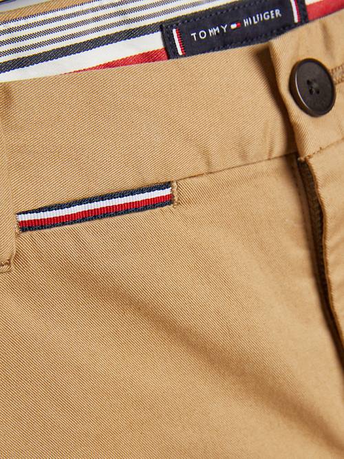 Tommy Hilfiger 1985 Essential Chinos Fantje Hlače Kaki | TH431UNX