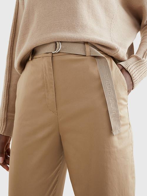 Tommy Hilfiger Belted Waist Tapered Leg Chinos Ženske Hlače Bež | TH160ITX