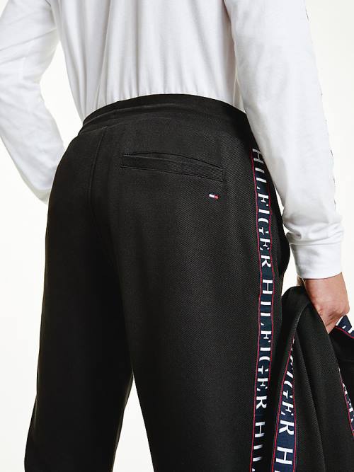 Tommy Hilfiger Drawstring Logo Tape Joggers Moški Hlače Črna | TH507HRF