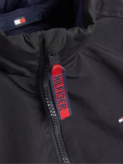 Tommy Hilfiger Essential Hooded Fantje Jakne Črna | TH954RKM