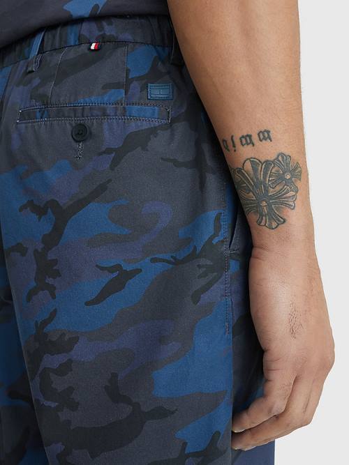 Tommy Hilfiger Harlem Relaxed Camo Print Chino Moški Kratke Hlače Modra | TH521EAL